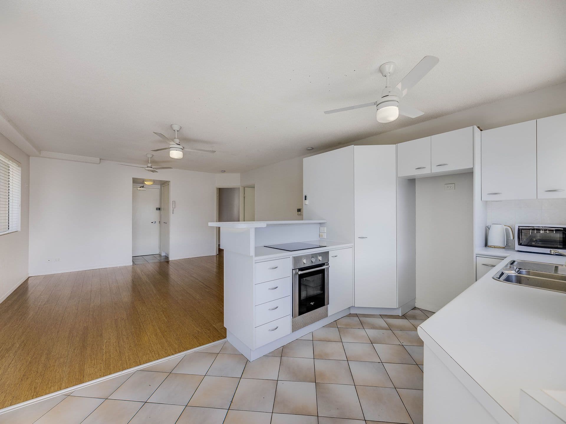 12 Burnett Street, Mooloolaba QLD 4557, Mooloolaba - Thumbnail 8