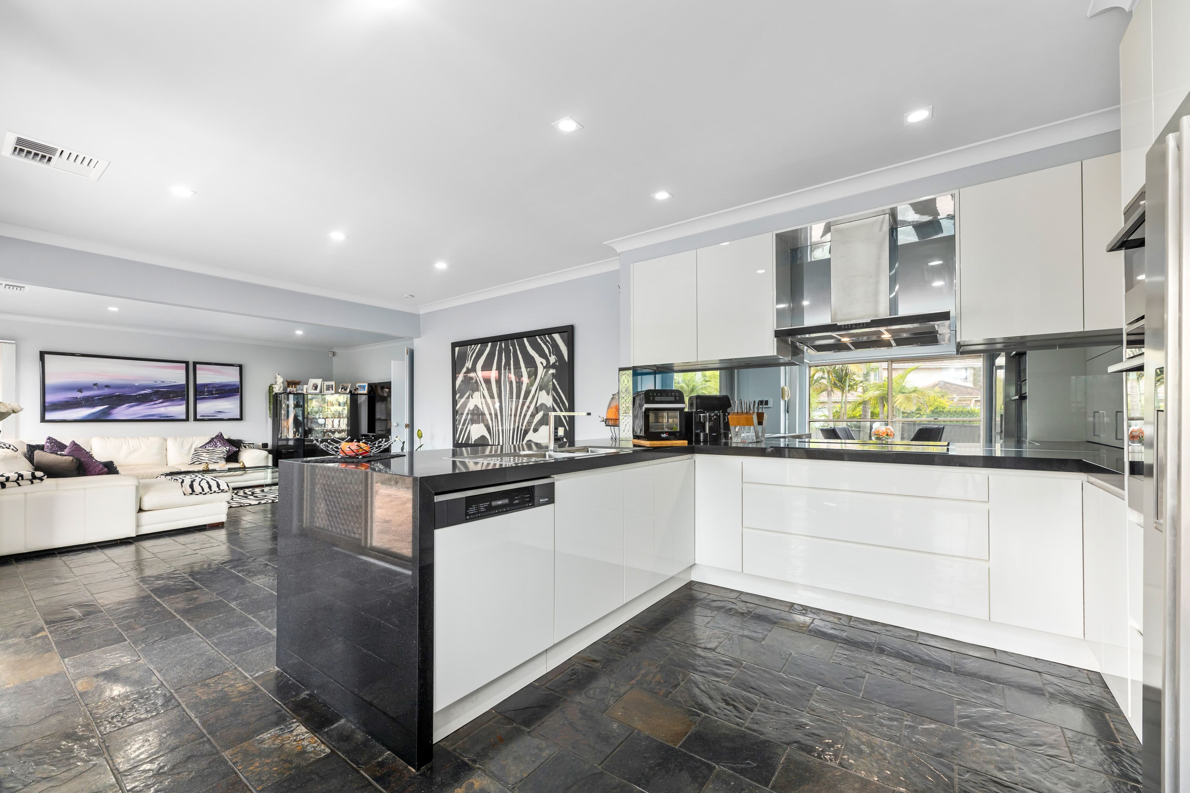 5 Dillon Close, Barden Ridge NSW 2234, Barden Ridge - Thumbnail 7