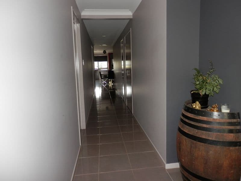 32 Piping Court, RACEVIEW QLD 4305, Raceview - Thumbnail 4