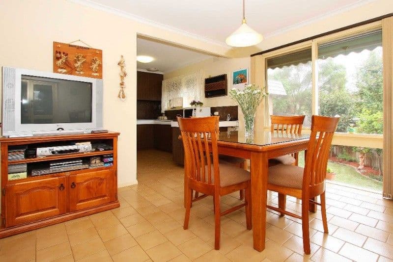 3 Naroo Close, GREENSBOROUGH VIC 3088, Greensborough - Thumbnail 3