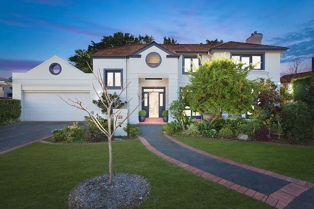 14 The Serpentine, Kensington - Image 1