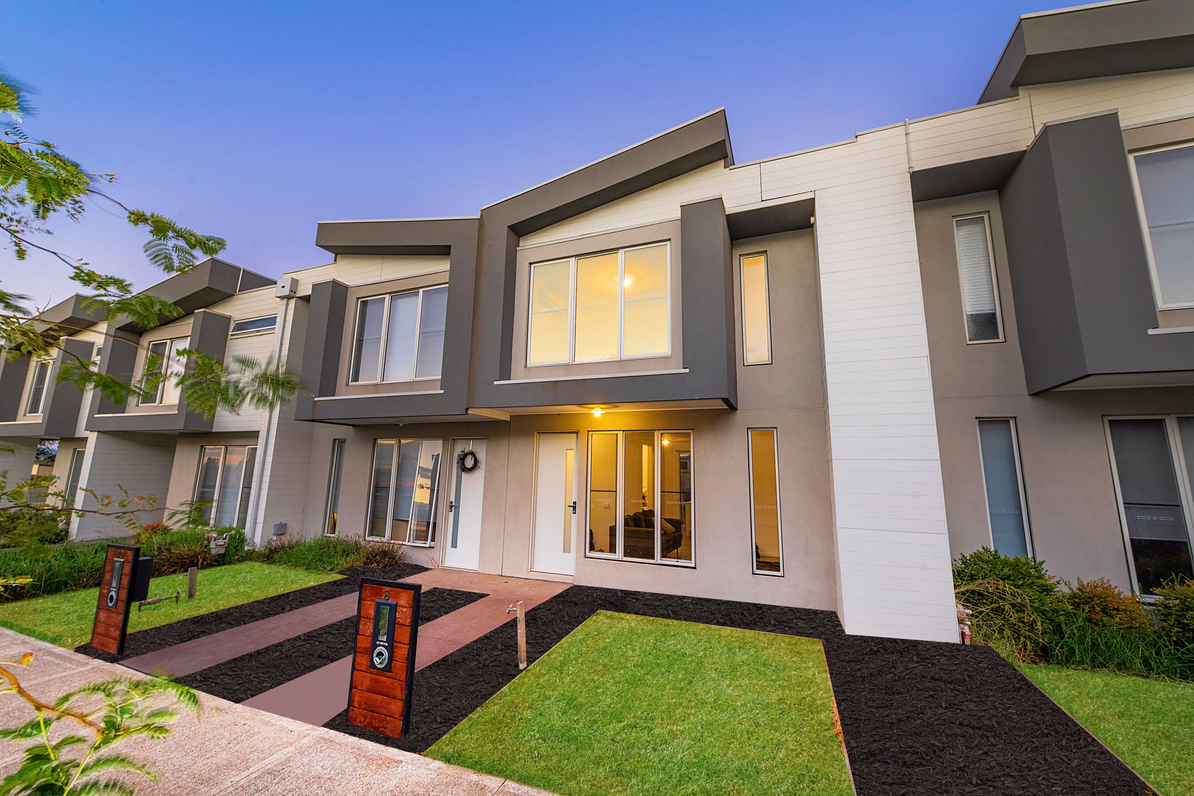 8 Pebblebeach Path, Cranbourne VIC 3977, Cranbourne - Image 1