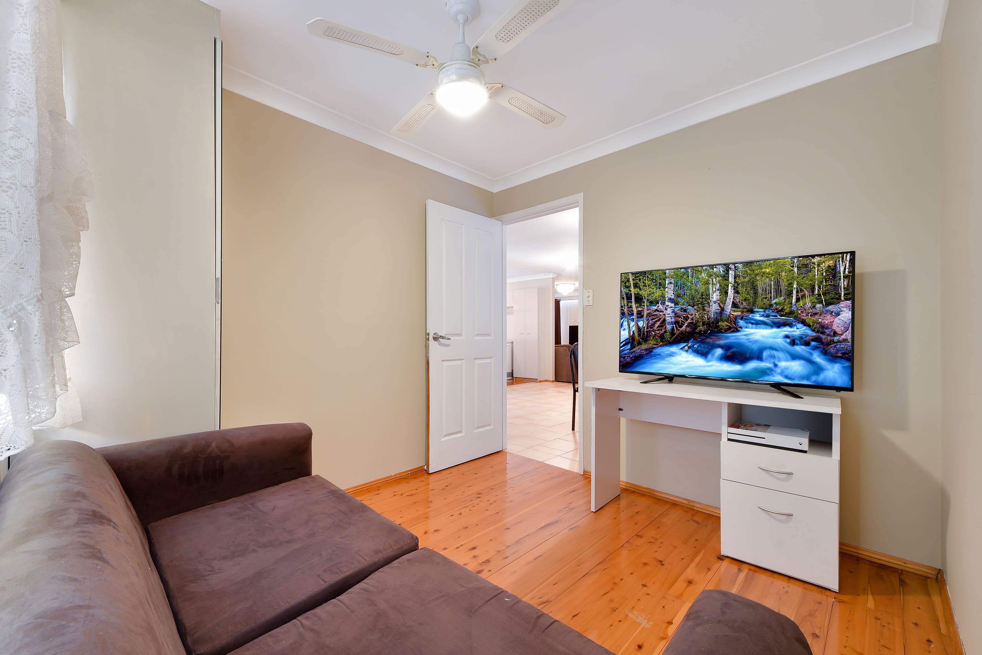 Macquarie Fields NSW 2564, Macquarie Fields - Thumbnail 7