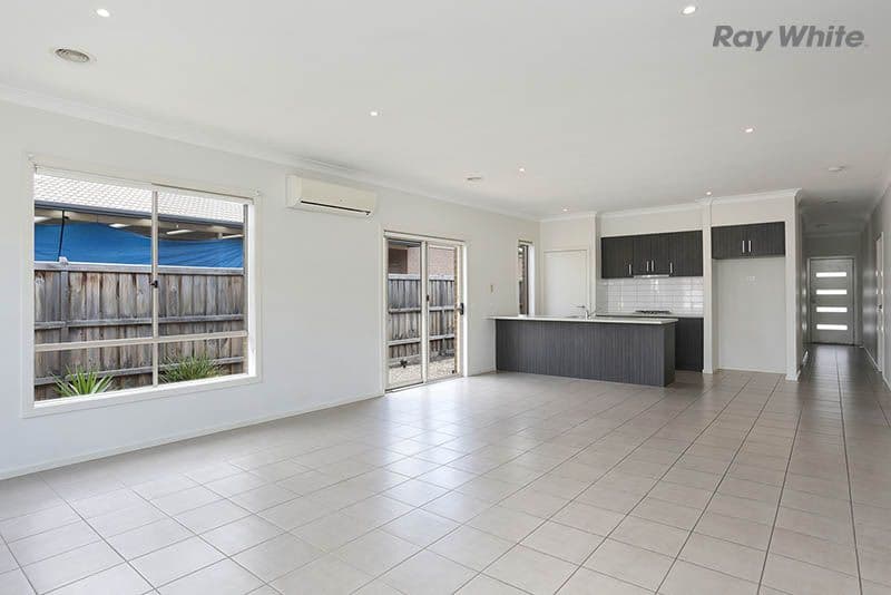 29 Rivulet Drive, Point Cook VIC 3030, Point Cook - Thumbnail 2