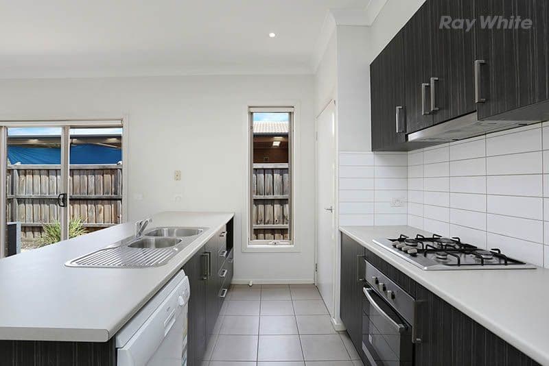 29 Rivulet Drive, Point Cook VIC 3030, Point Cook - Thumbnail 4