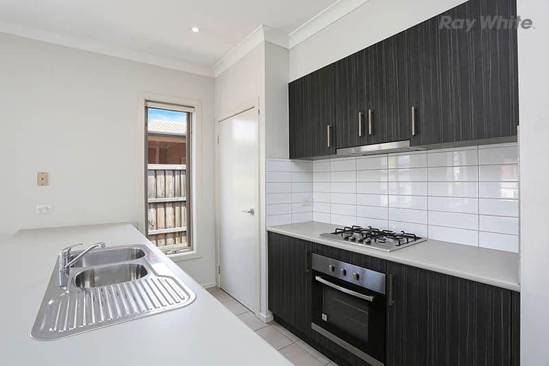 29 Rivulet Drive, Point Cook VIC 3030, Point Cook - Thumbnail 5