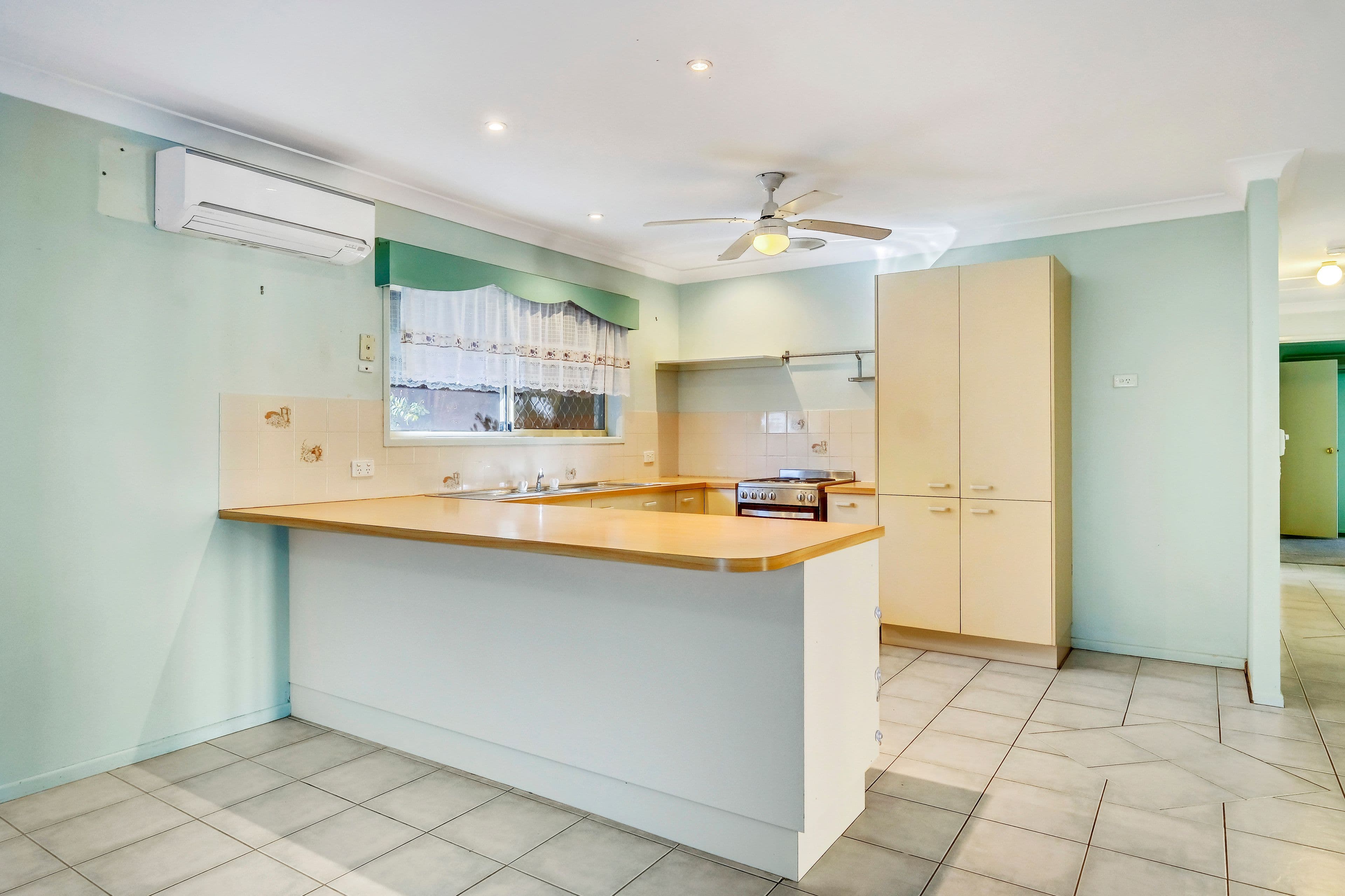 32 Woodbine Avenue, Camira QLD 4300, Camira - Thumbnail 7
