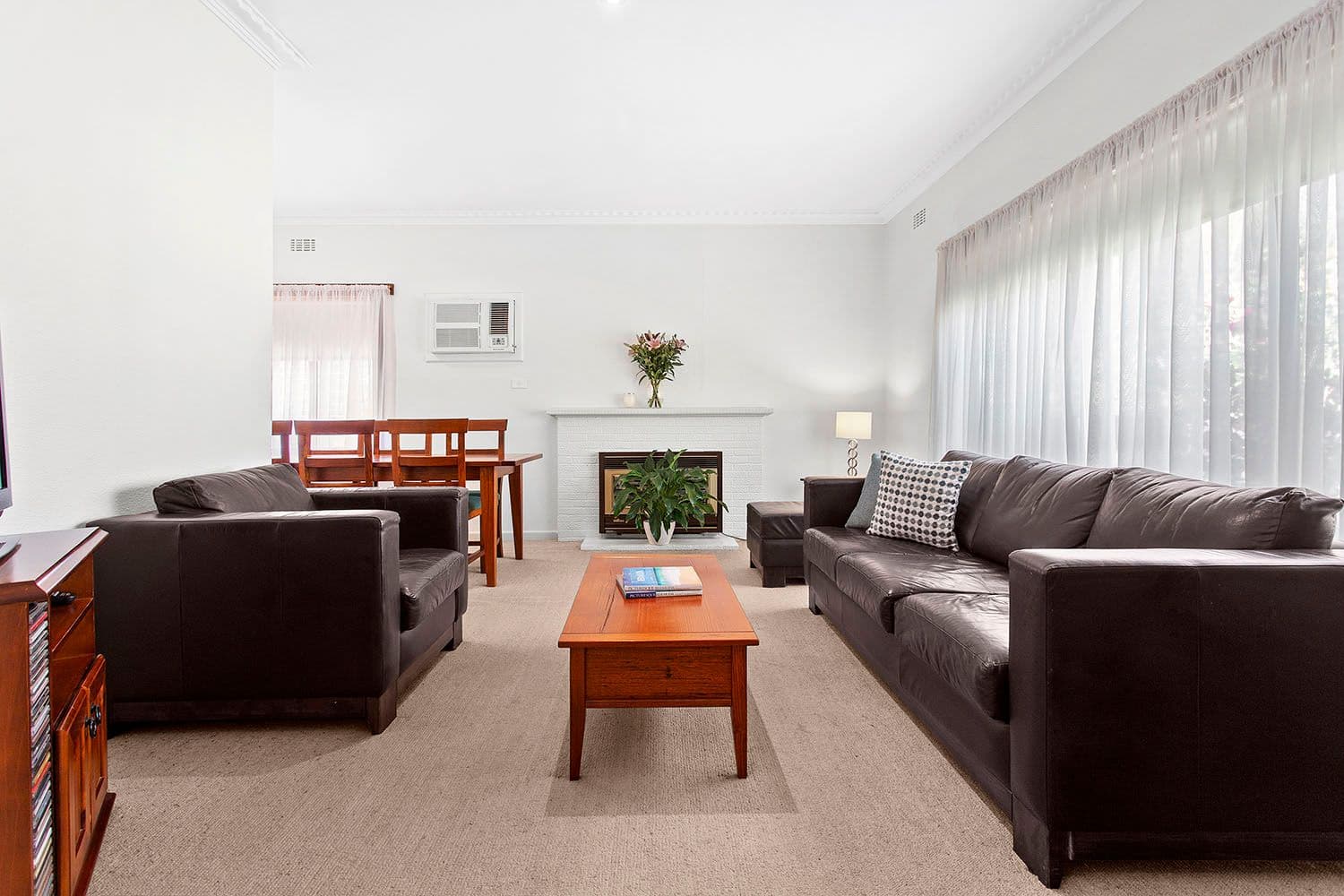 49 Latrobe Street, Cheltenham VIC 3192, Cheltenham - Thumbnail 2