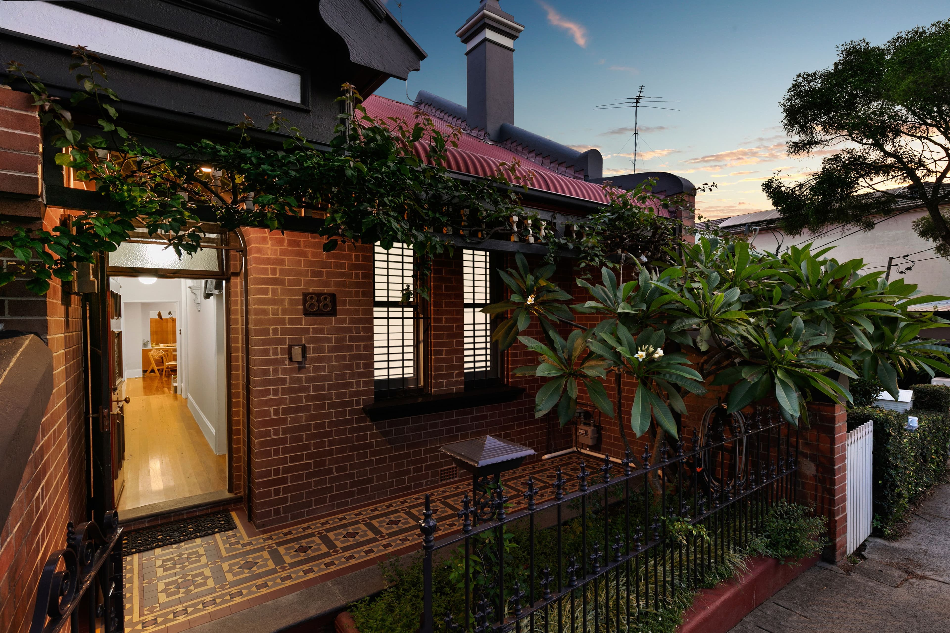 88 Darley Street, Newtown NSW 2042, Newtown - Thumbnail 3