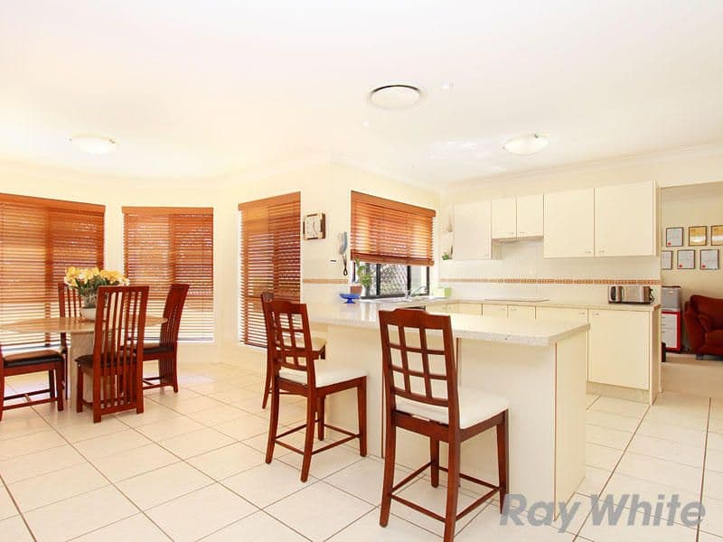 8 Comet Court, BRIDGEMAN DOWNS QLD 4035, Bridgeman Downs - Thumbnail 2