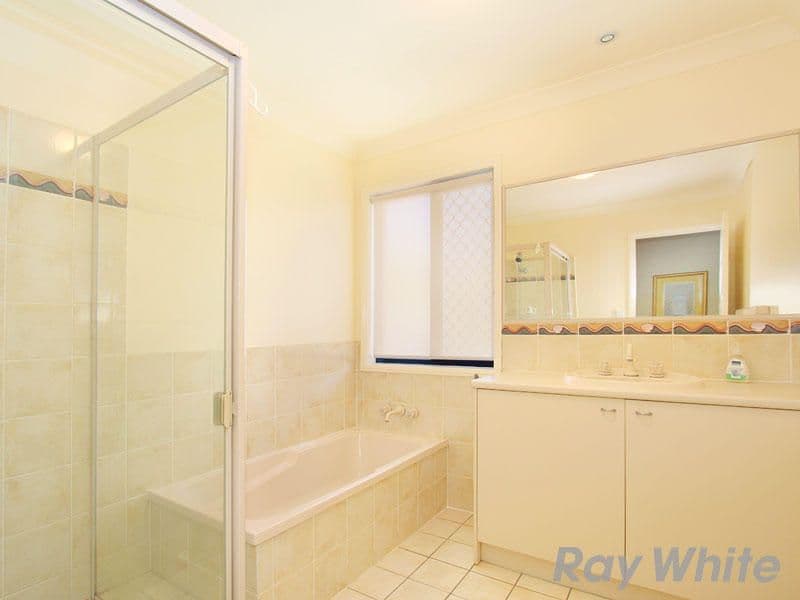 8 Comet Court, BRIDGEMAN DOWNS QLD 4035, Bridgeman Downs - Thumbnail 8