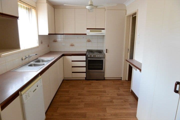 76 Bottlebrush Crescent, South Hedland WA 6722, South Hedland - Thumbnail 7