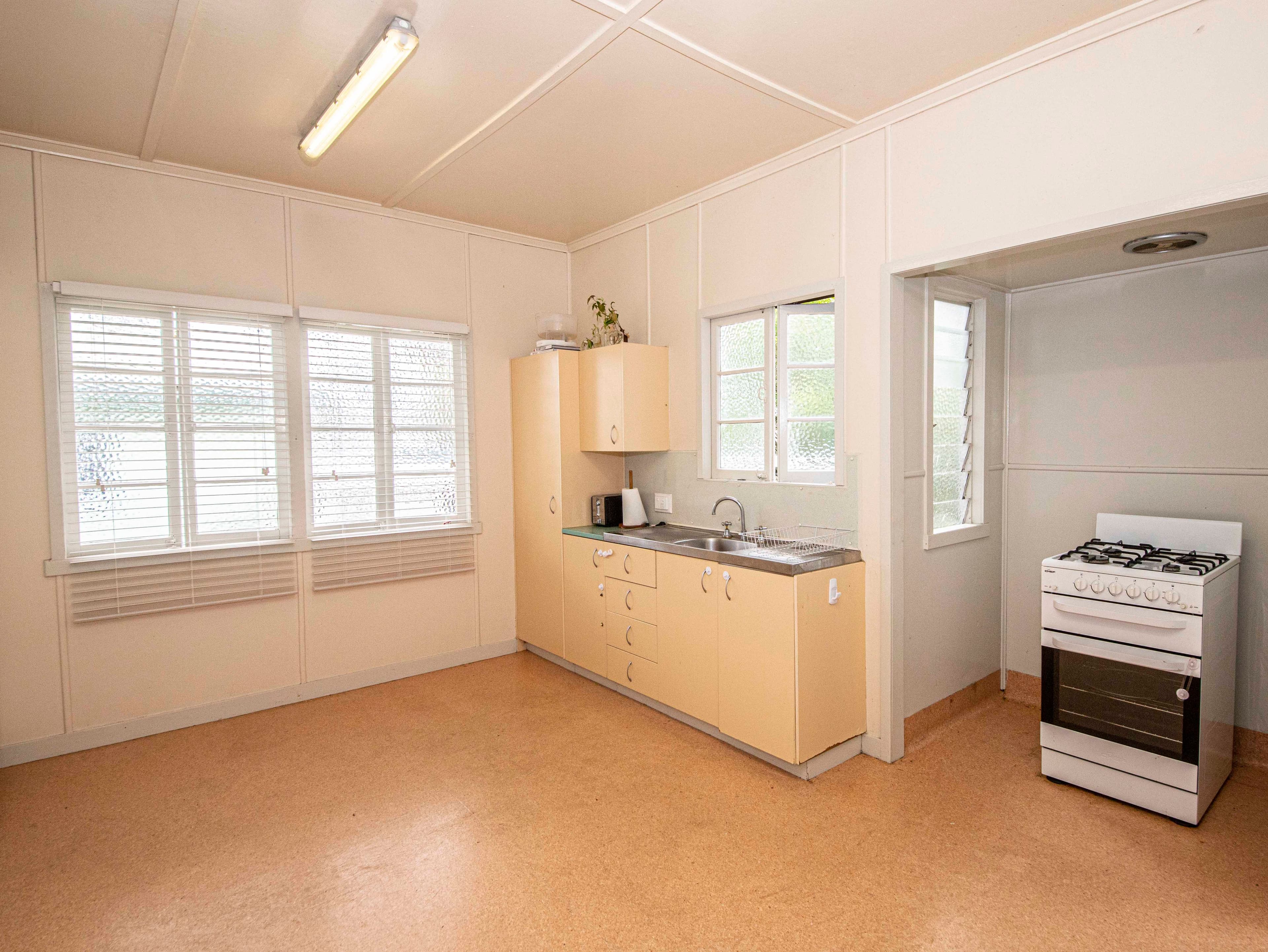 15 Christensen Crescent, Maryborough QLD 4650, Maryborough - Thumbnail 2