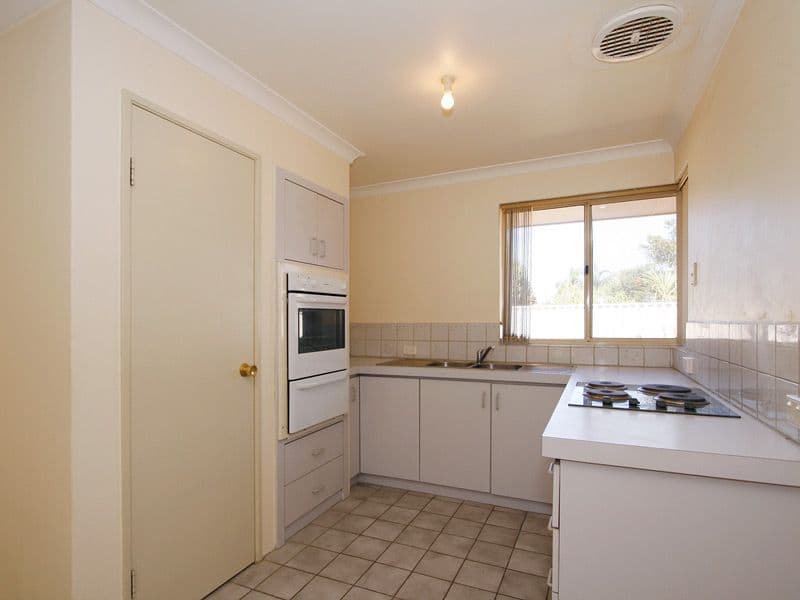 43 Eudoria Street, GOSNELLS WA 6110, Gosnells - Thumbnail 2