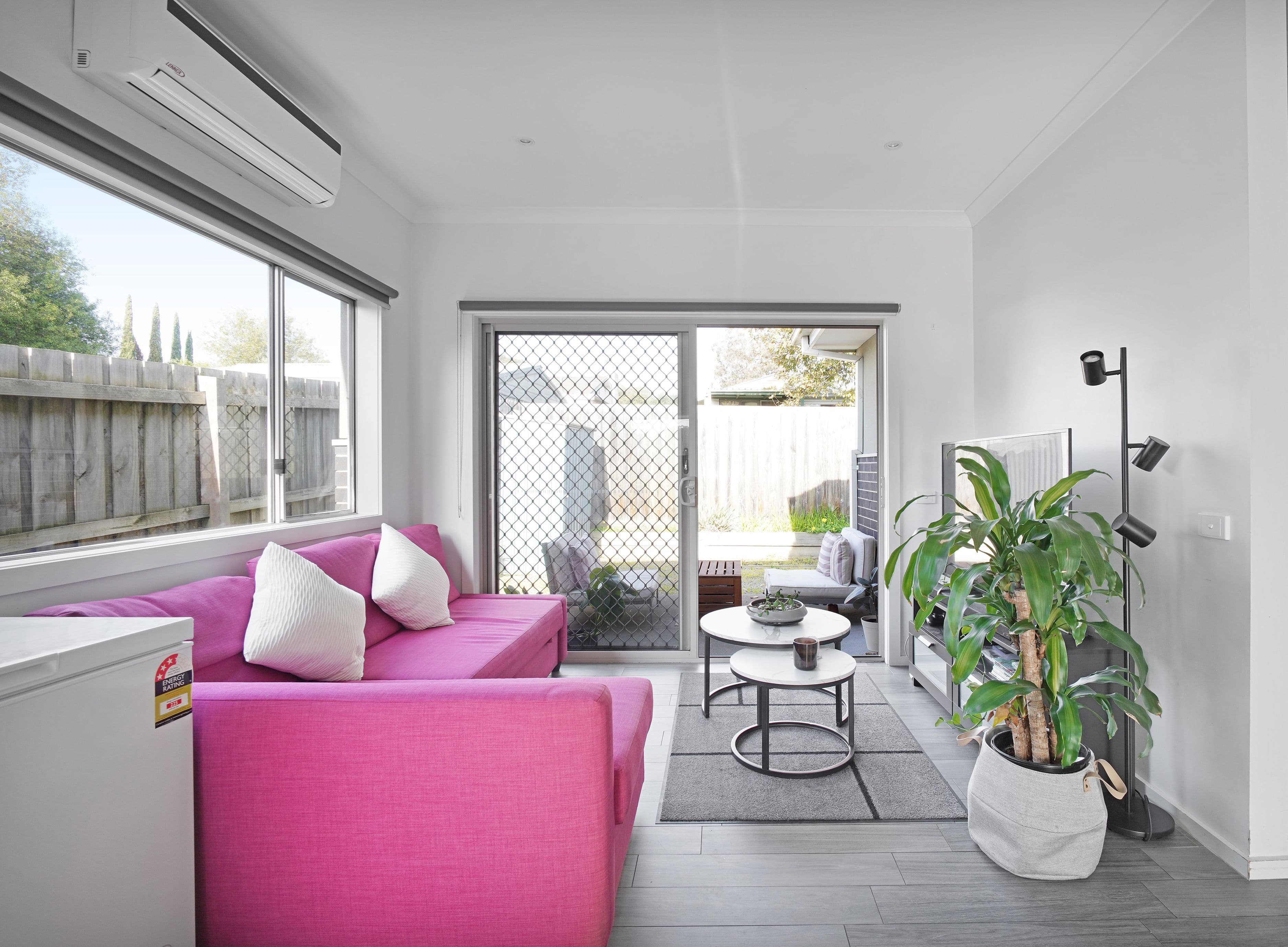 15 Cuthbert Road, Reservoir VIC 3073, Reservoir - Thumbnail 3