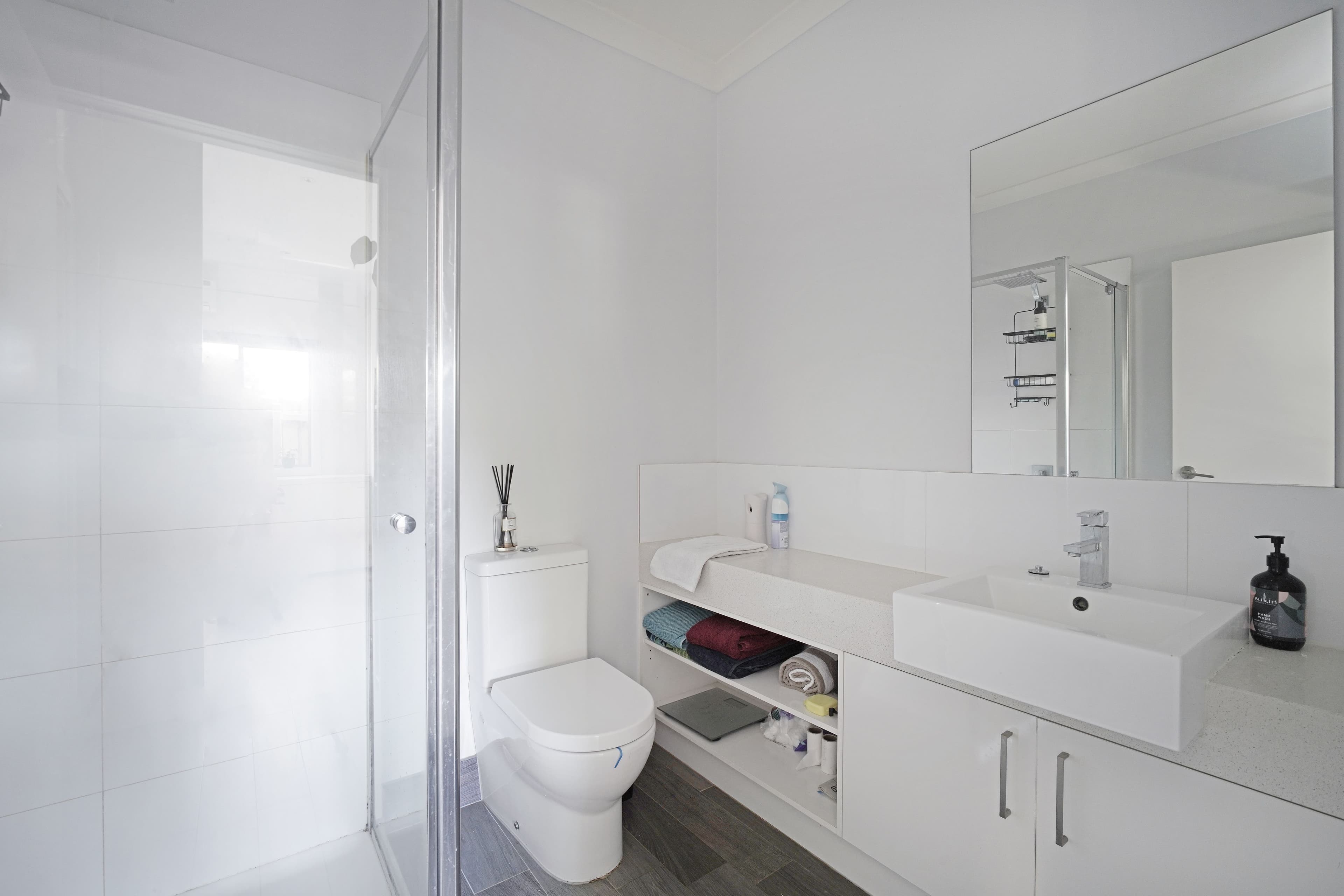 15 Cuthbert Road, Reservoir VIC 3073, Reservoir - Thumbnail 7