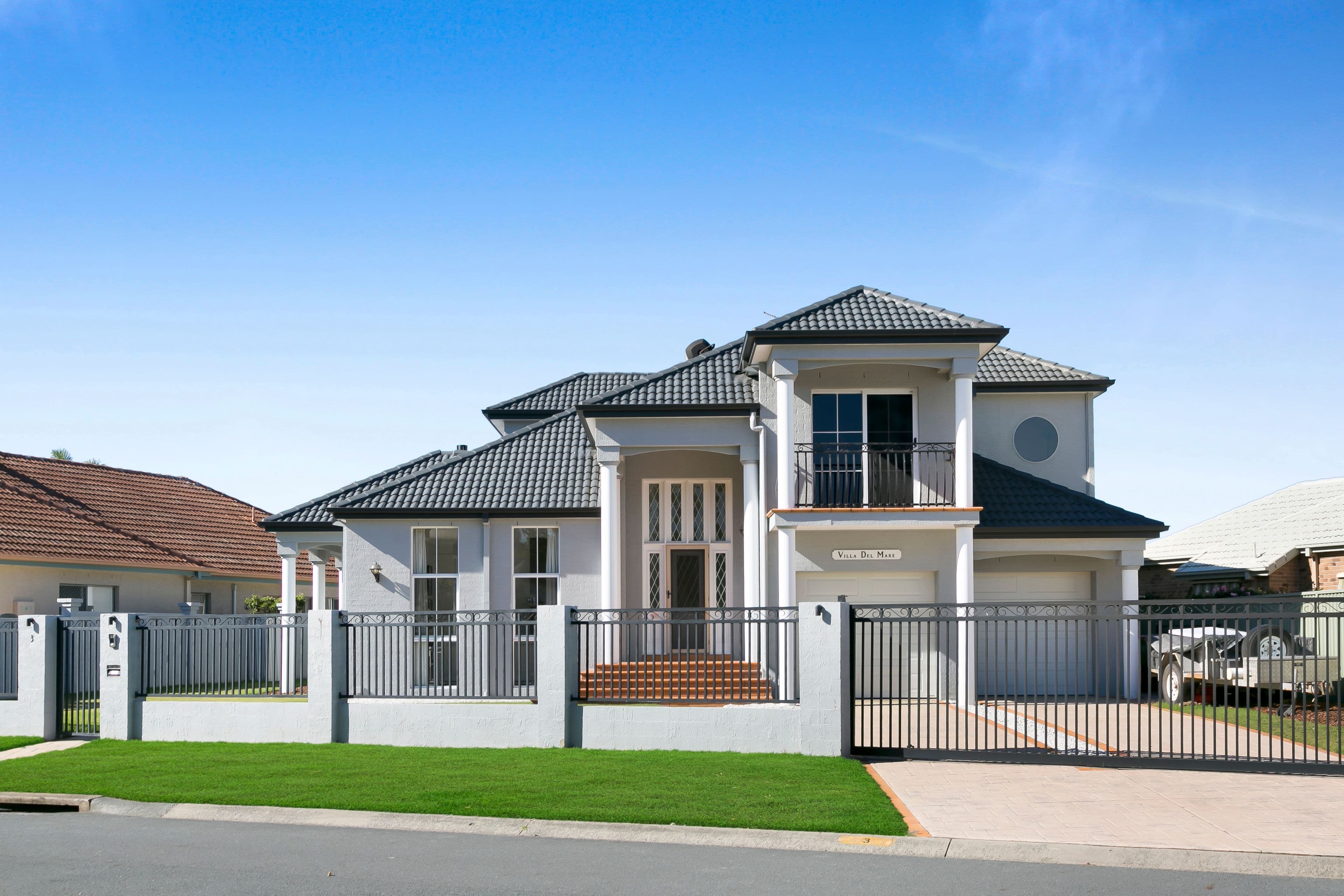 3 Lamb Street, Broadbeach Waters QLD 4218, Broadbeach Waters - Thumbnail 2