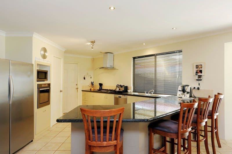 33 Champion Drive, BERTRAM WA 6167, Bertram - Thumbnail 3