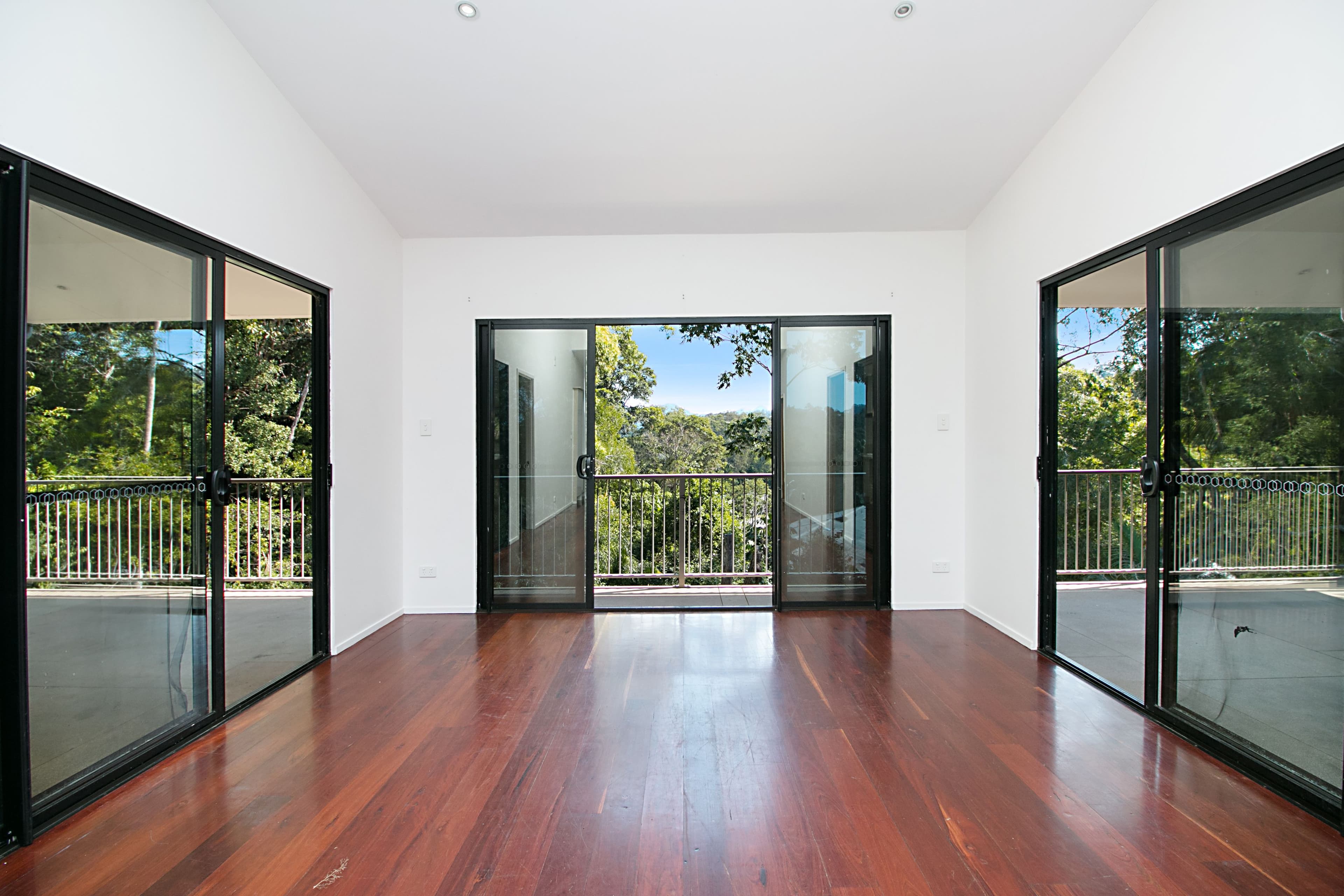 1 Warrambool Road, Ocean Shores - Thumbnail 2