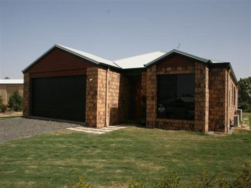 3 Norman Court, ROMA QLD 4455, Roma - Image 1