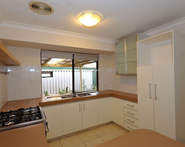 28 Monkton Way, WARNBRO WA 6169, Warnbro - Thumbnail 3