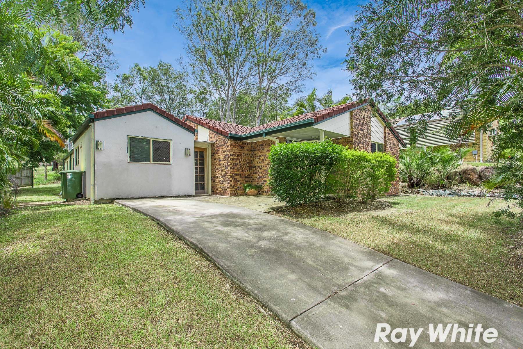 4 Falcon Court, Kallangur QLD 4503, Kallangur - Thumbnail 2