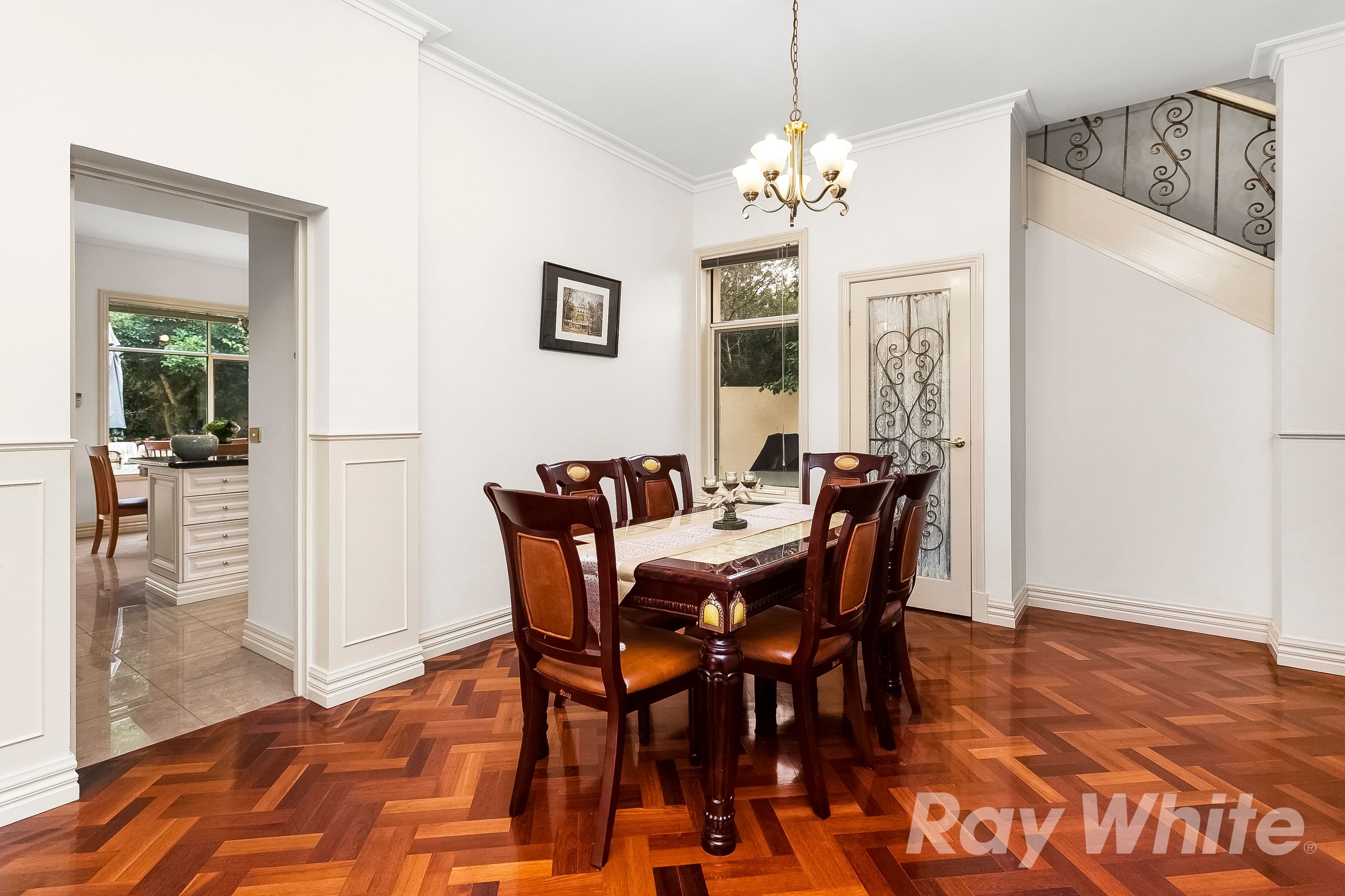 17 Hutchinson Drive, Kew VIC 3101, Kew - Thumbnail 3