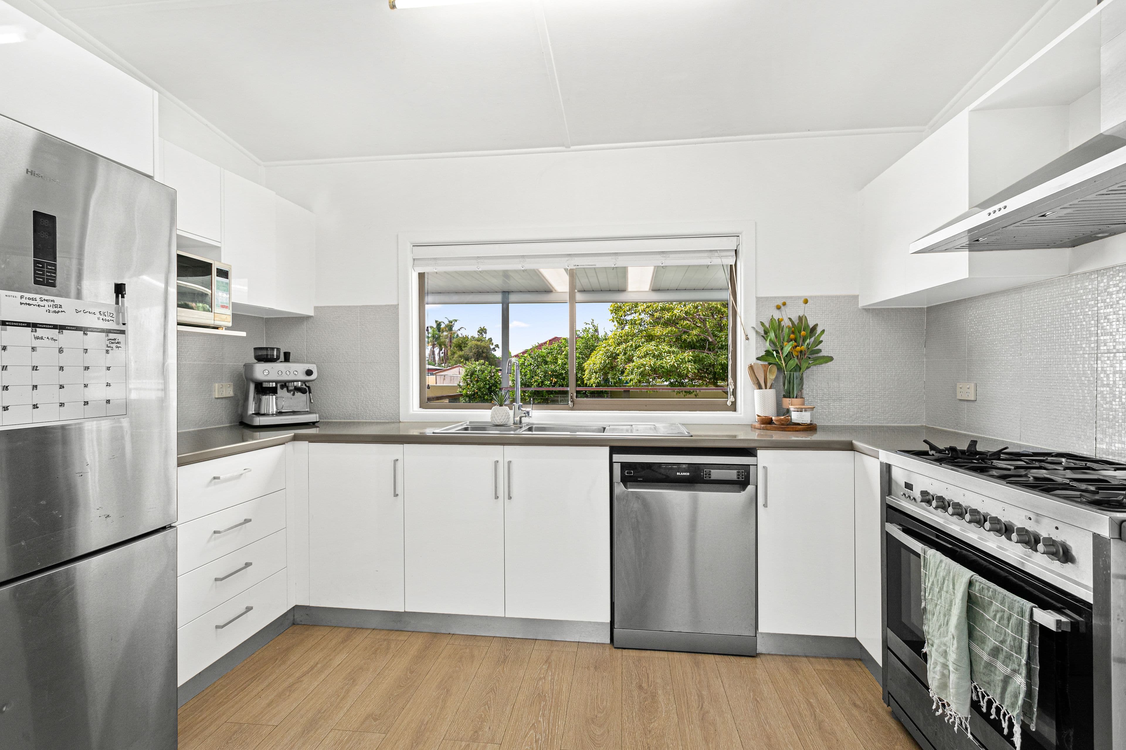28 McGregor Avenue, Barrack Heights NSW 2528, Barrack Heights - Thumbnail 3
