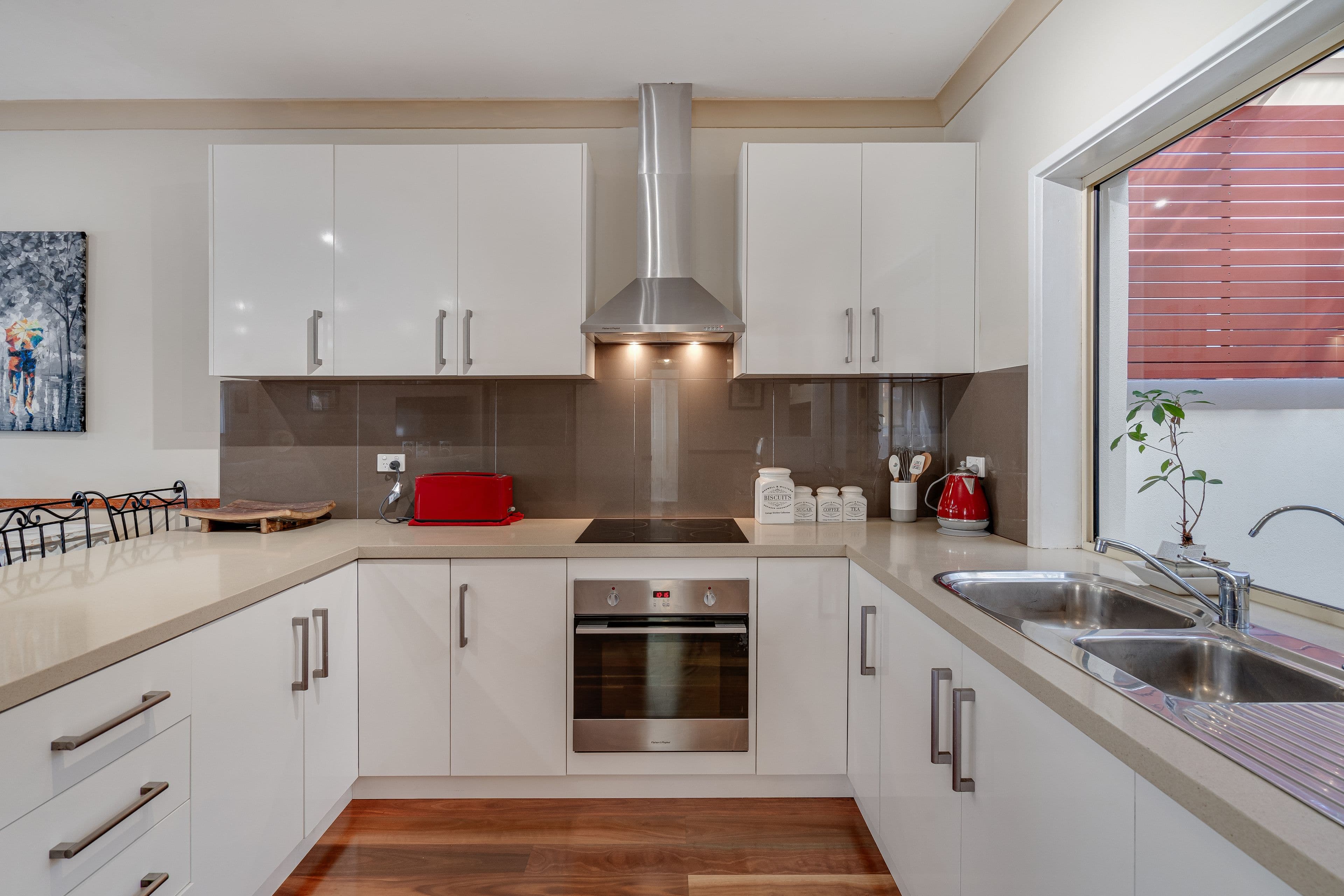 10 Howell Place, Wynn Vale SA 5127, Wynn Vale - Thumbnail 2