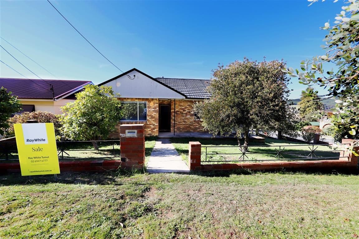 45 Sunnyside Avenue, Batlow - Image 1