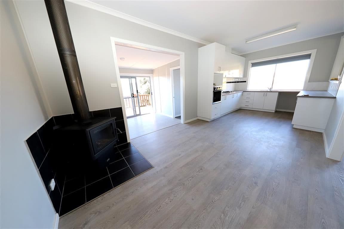 45 Sunnyside Avenue, Batlow - Thumbnail 2