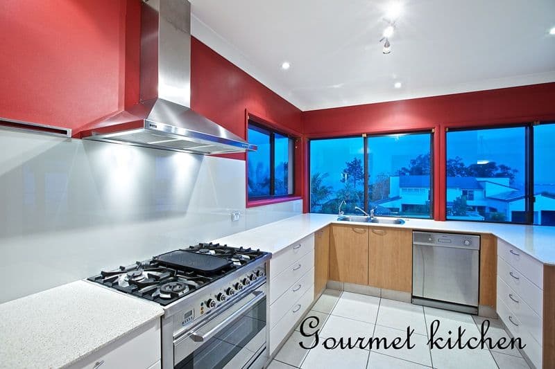 12 Outlook Parade, ORMISTON QLD 4160, Ormiston - Thumbnail 7