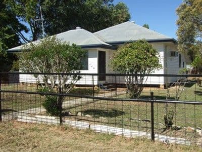 4 Blaxland Court, Laidley North, QLD, 4341, Laidley North - Thumbnail 2
