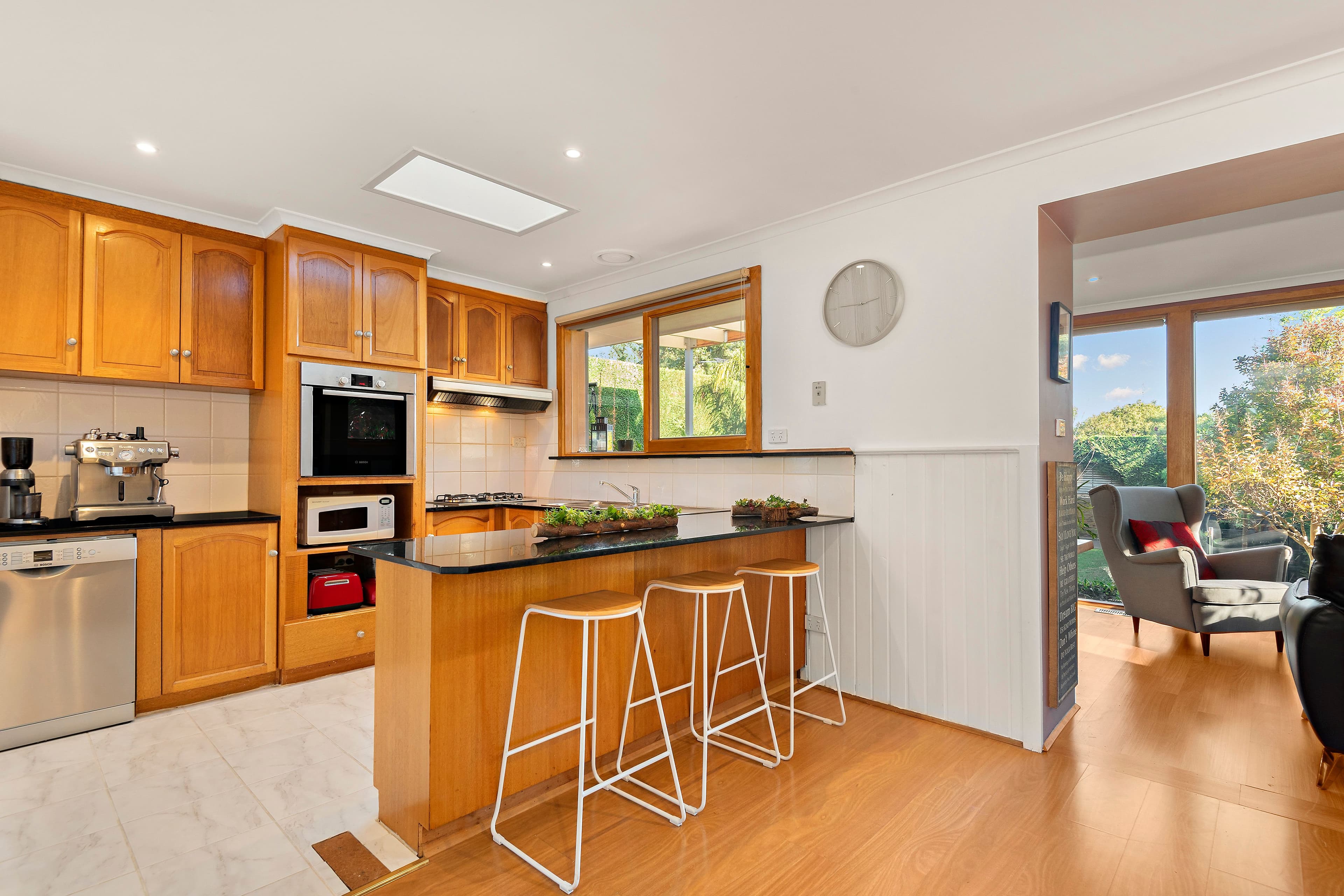 208 Heatherhill Road, Frankston VIC 3199, Frankston - Thumbnail 5