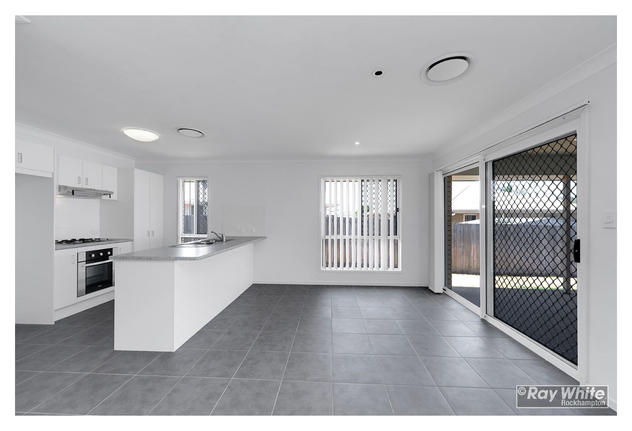 20 Tippett Crescent, Gracemere QLD 4702, Gracemere - Thumbnail 3