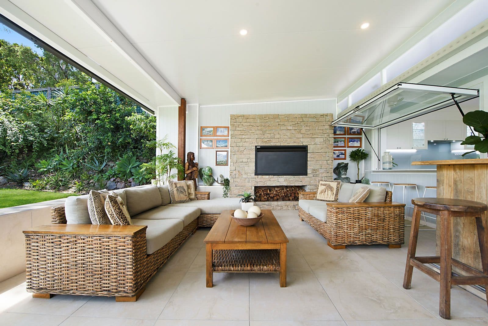 16 Rialanna Street, Kenmore QLD 4069, Kenmore - Thumbnail 3