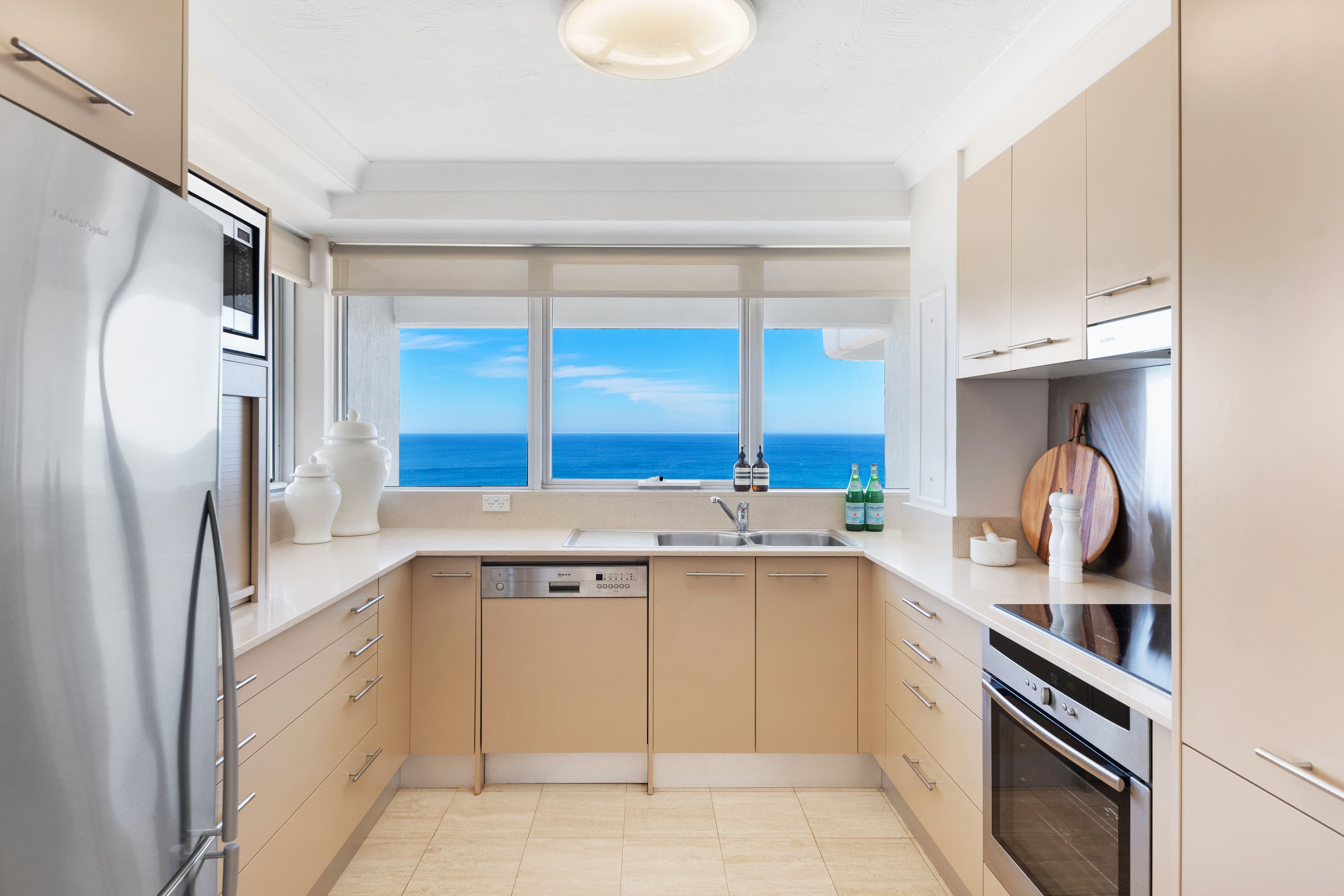 67-71 Broadbeach Boulevard, Broadbeach QLD 4218, Broadbeach - Thumbnail 8