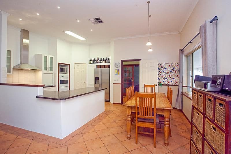 35 Palmateer Drive, CARMEL WA 6076, Carmel - Thumbnail 4