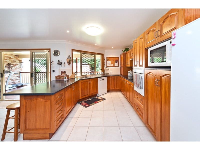 6 Temple Place, FRENCHVILLE QLD 4701, Frenchville - Thumbnail 2