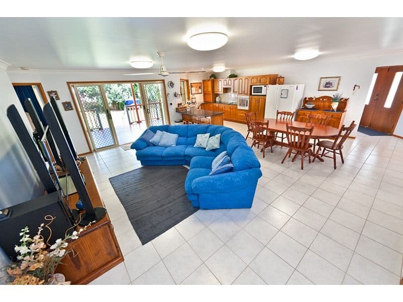 6 Temple Place, FRENCHVILLE QLD 4701, Frenchville - Thumbnail 3