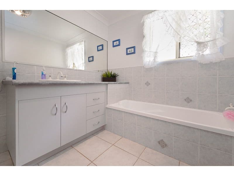 6 Temple Place, FRENCHVILLE QLD 4701, Frenchville - Thumbnail 8