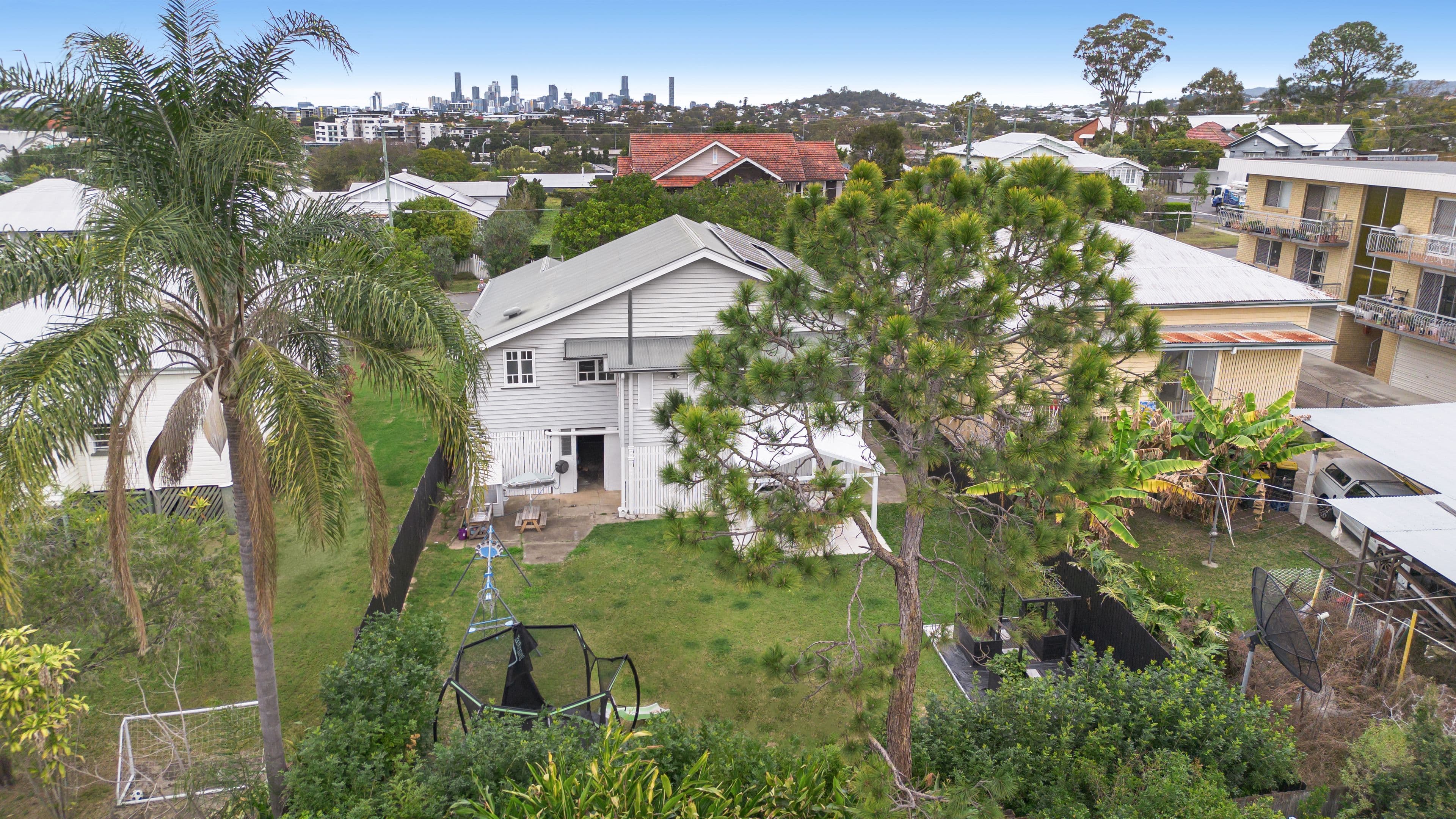 8 Sixth Avenue, Kedron QLD 4031, Kedron - Image 1