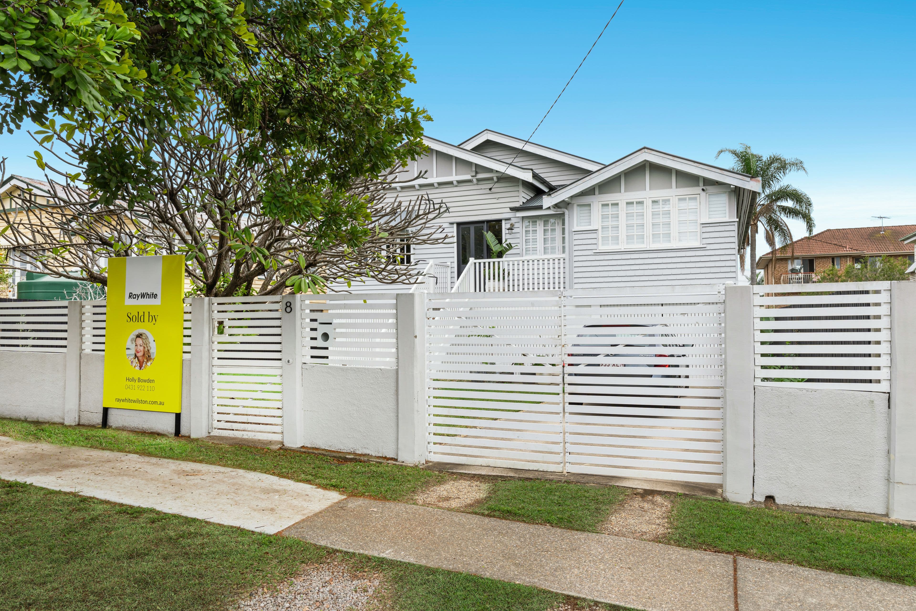8 Sixth Avenue, Kedron QLD 4031, Kedron - Thumbnail 2