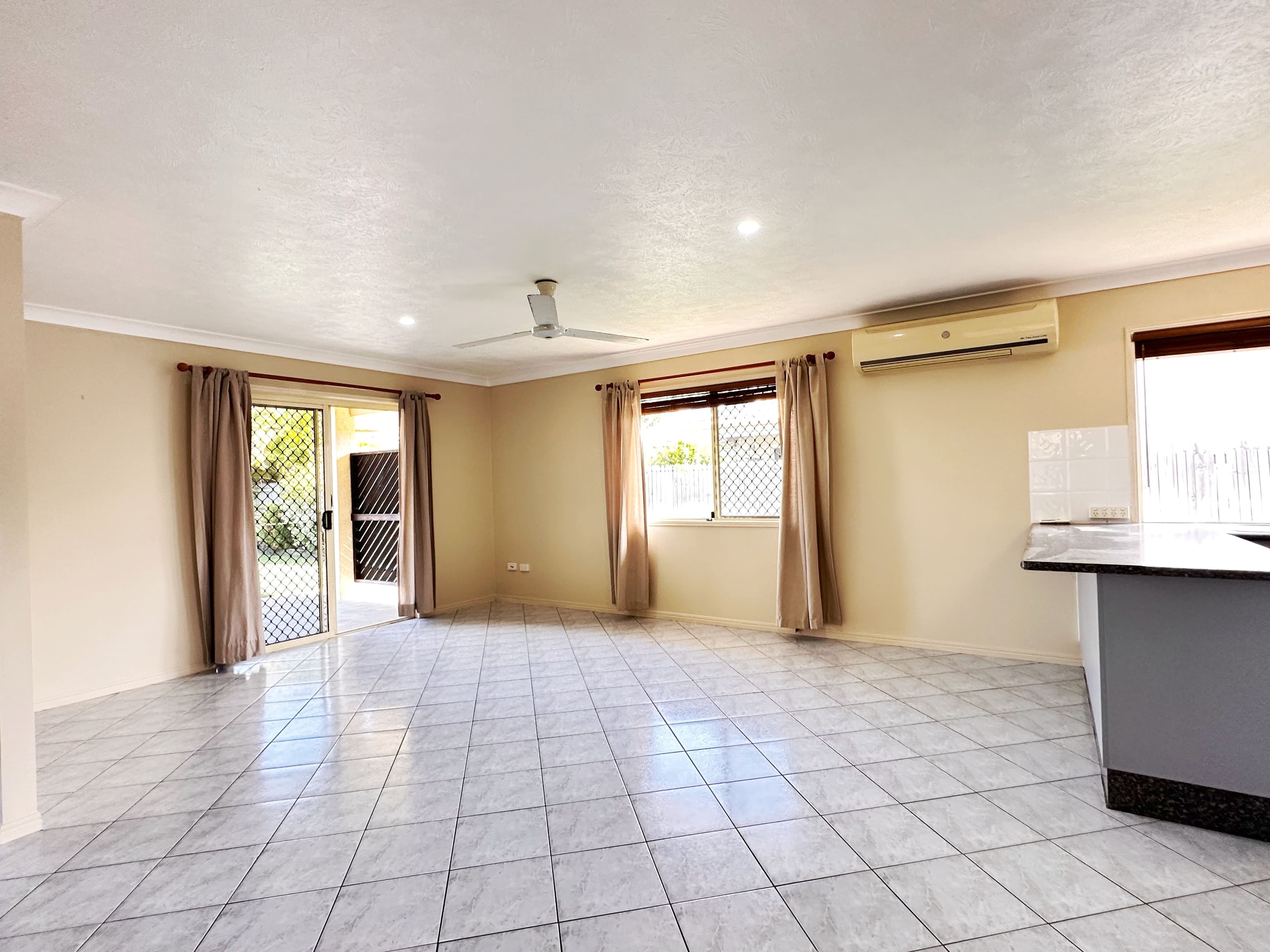 9 Miller Circuit, Kirwan QLD 4817, Kirwan - Thumbnail 3
