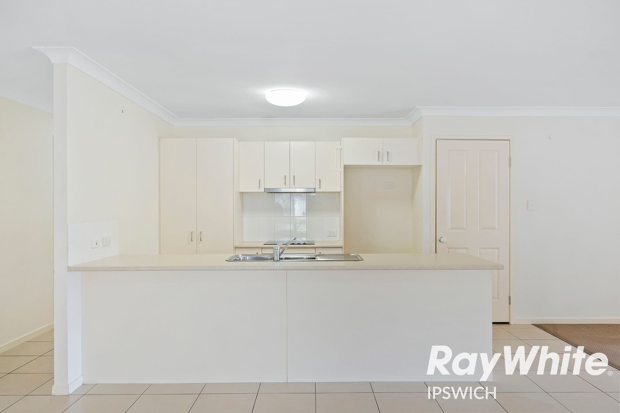 6 Chalmers Place, North Ipswich QLD 4305, North Ipswich - Thumbnail 5
