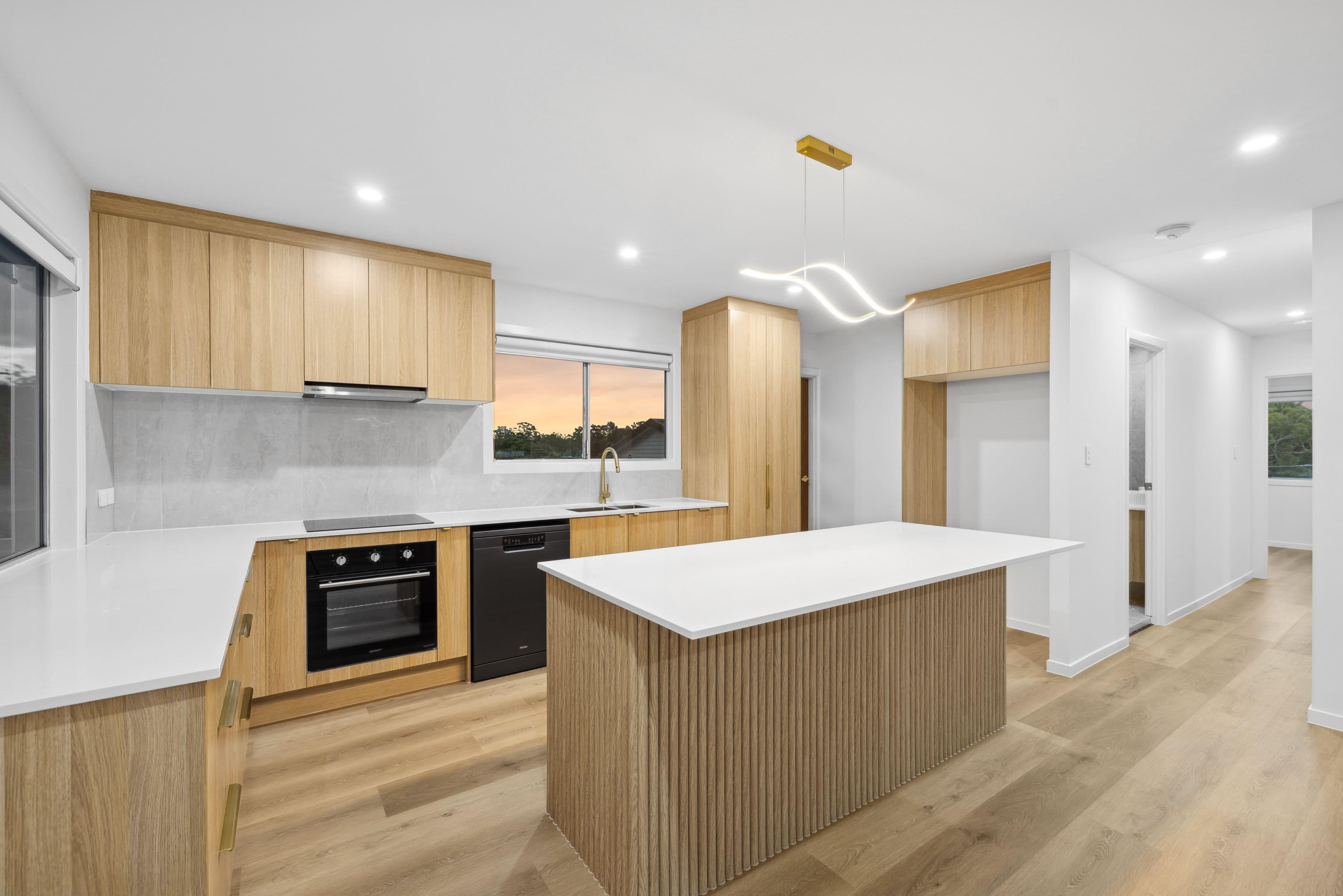 57 Baratta Street, Southport QLD 4215, Southport - Thumbnail 8