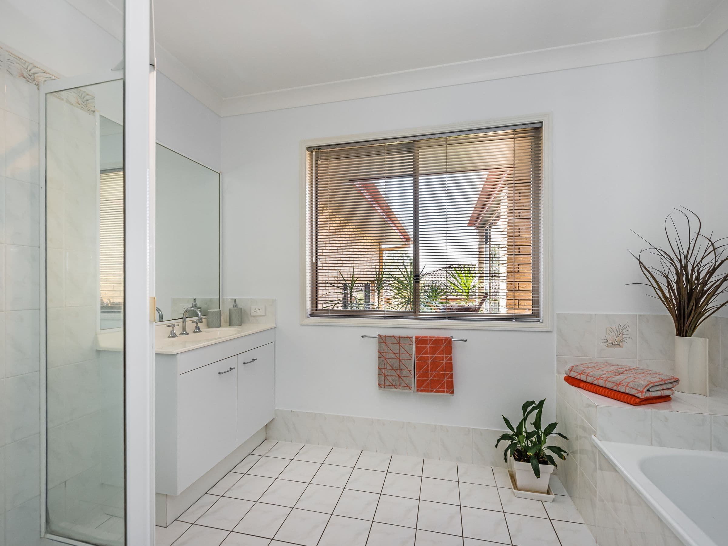 26 Lucy Drive, Edens Landing QLD 4207, Edens Landing - Thumbnail 3