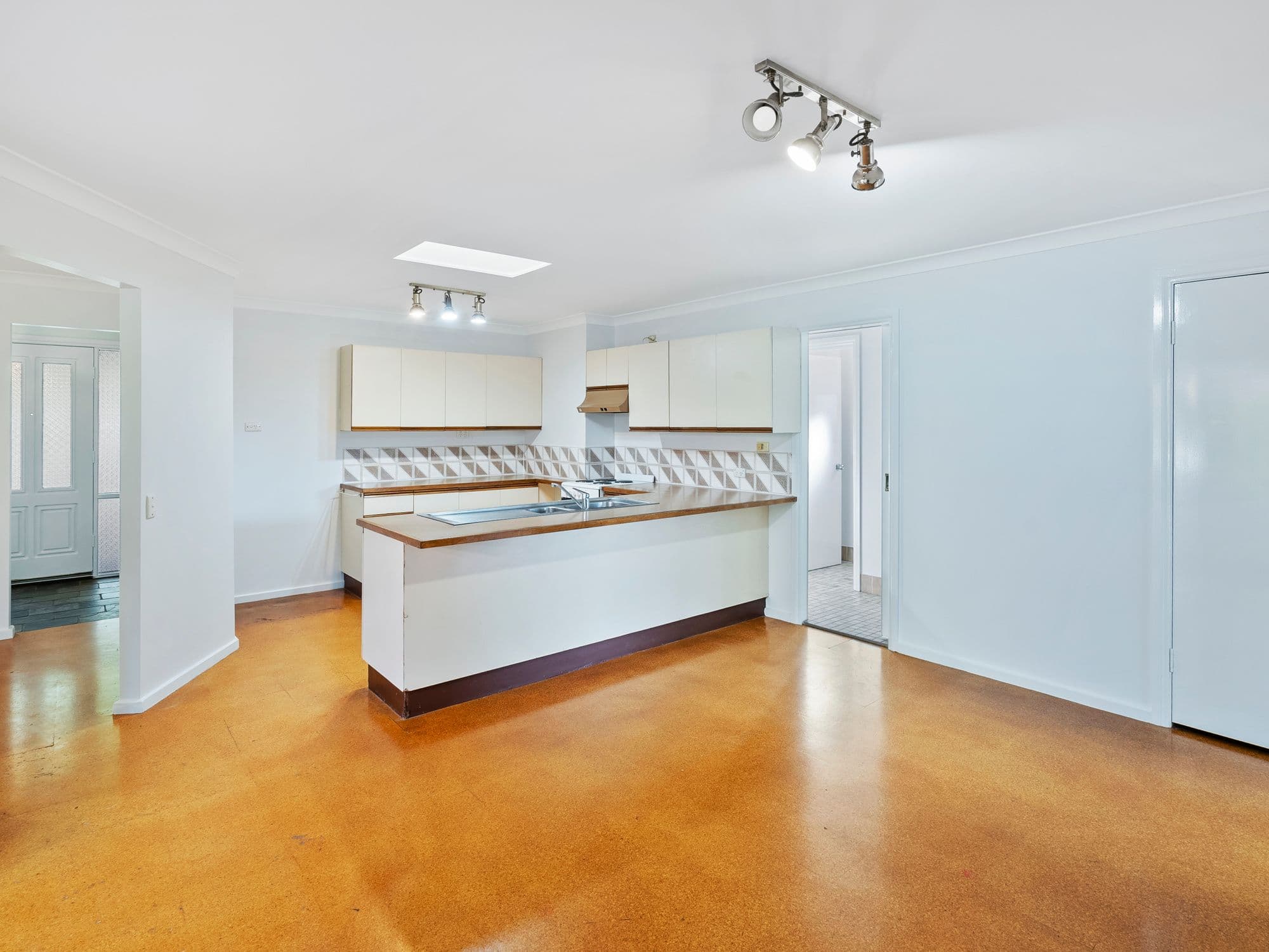 15 Isdell Street, Algester QLD 4115, Algester - Thumbnail 2