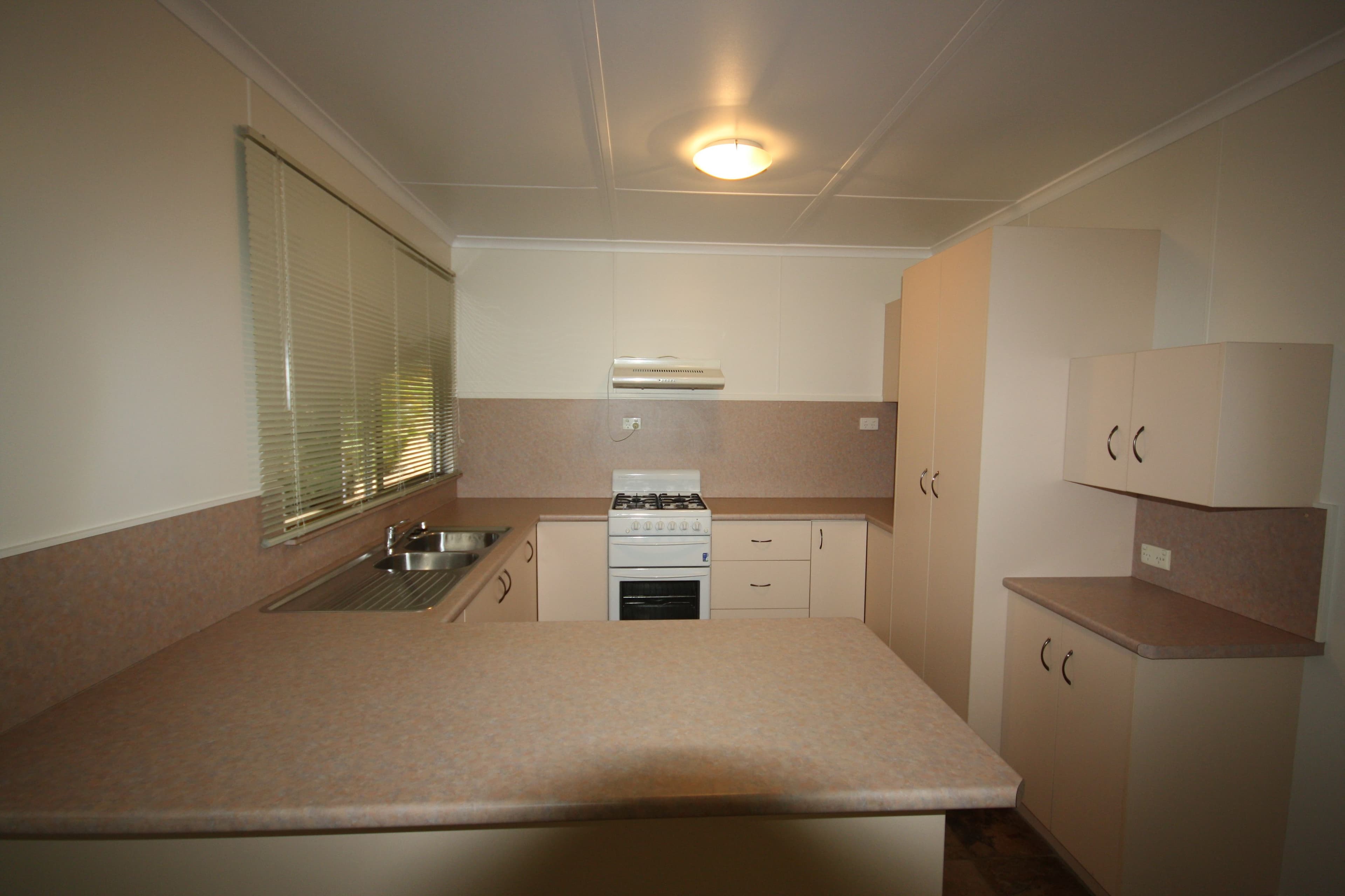 29 Olympia Street, Mundubbera QLD 4626, Mundubbera - Thumbnail 5
