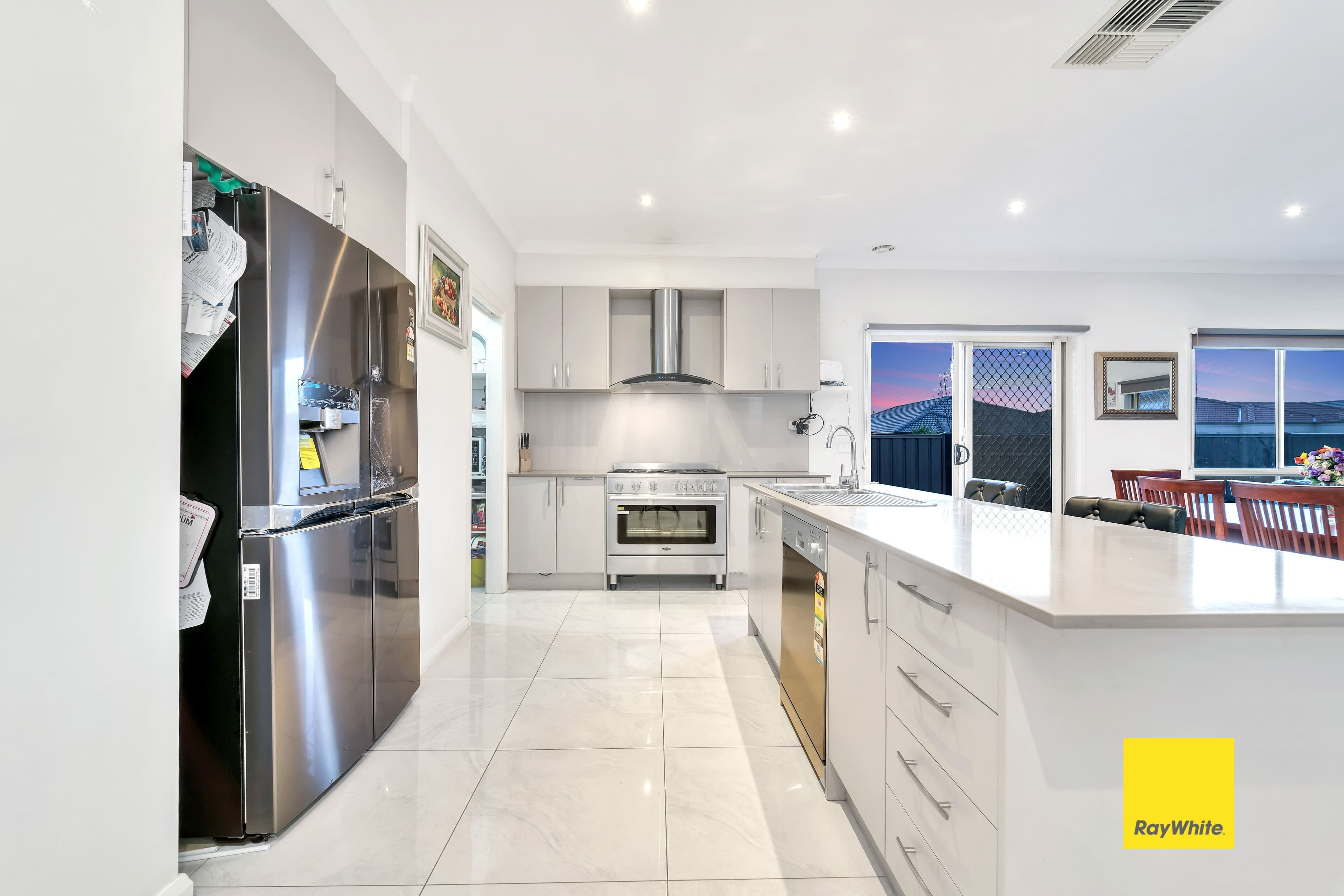 8 Canunda Way, Tarneit VIC 3029, Tarneit - Thumbnail 5